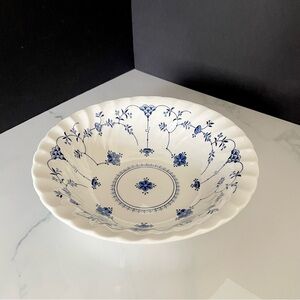 9" Finlandia Serving Bowl by Churchill